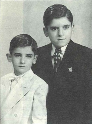 Humberto y su hermano Mario, en 1953.